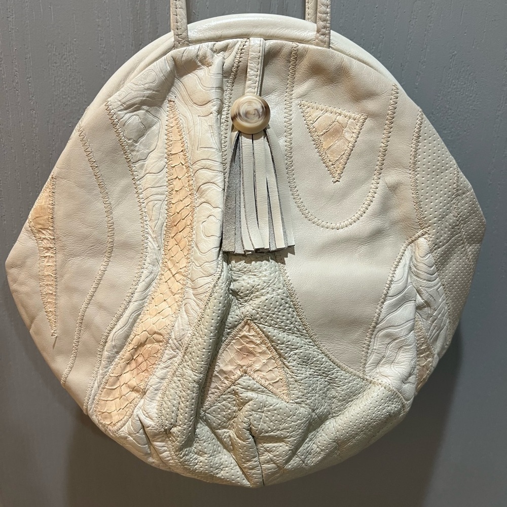 Elegant Cream Leather Handbag